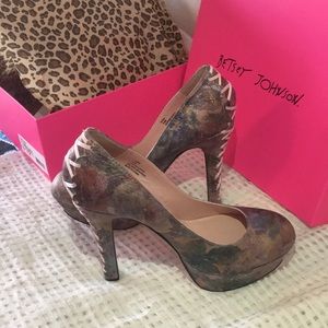 steve madden betsey johnson heels